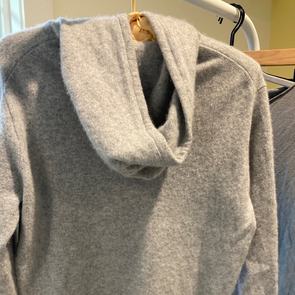 J Crew Cashmere Hoodie / M - Picture 3 of 4